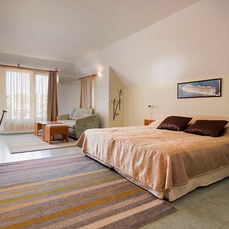Family Hotel Venera Sveti Vlas Ngoại thất bức ảnh