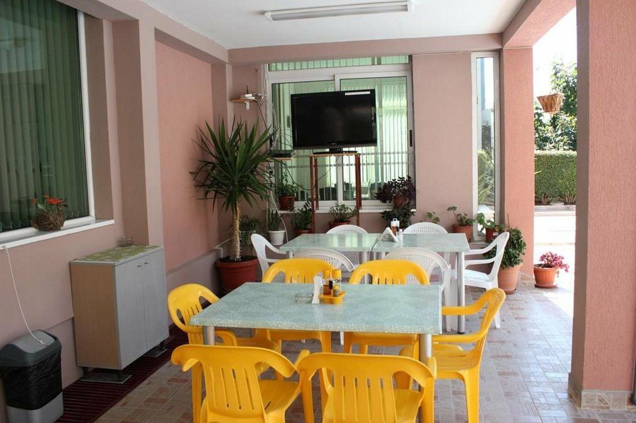 Family Hotel Venera Sveti Vlas Ngoại thất bức ảnh